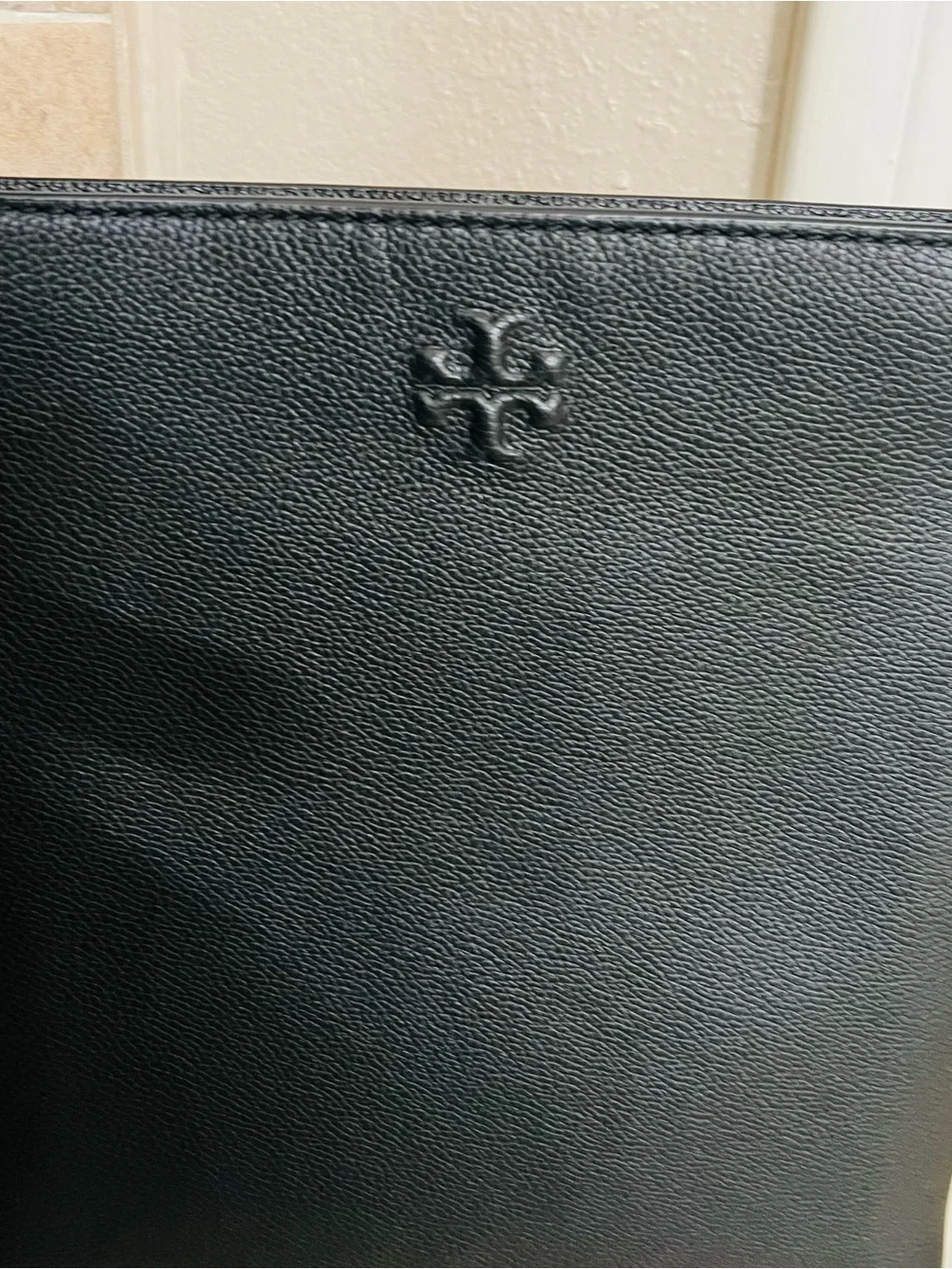 Tory Burch timeless pebbled